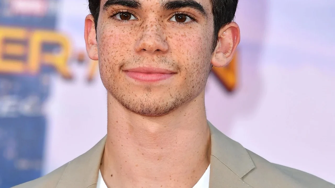 Cameron Boyce причина смерти: что произошло с актёром Disney
